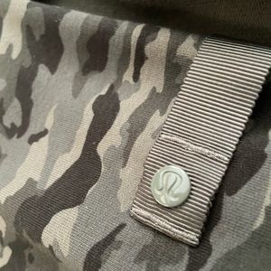 Lululemon vinyasa camp green scarf